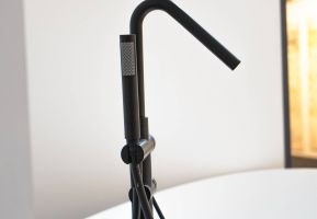 Carrelage moderne pour salle de bain au Maroc Carrelage moderne pour salle de bain, alliant fonctionnalité et esthétique, disponible chez Carlito au Maroc.