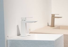 Carrelage décoratif pour salle de bain au Maroc Carrelage décoratif pour salle de bain, alliant esthétique et durabilité, disponible chez Carlito au Maroc.